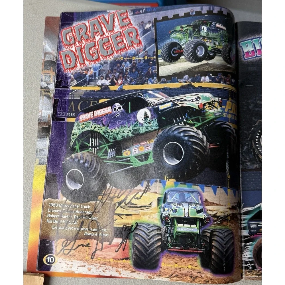 Monster Jam World Tour 1998 Souvenir Yearbook Signed 14 Signatures. Grave Digger